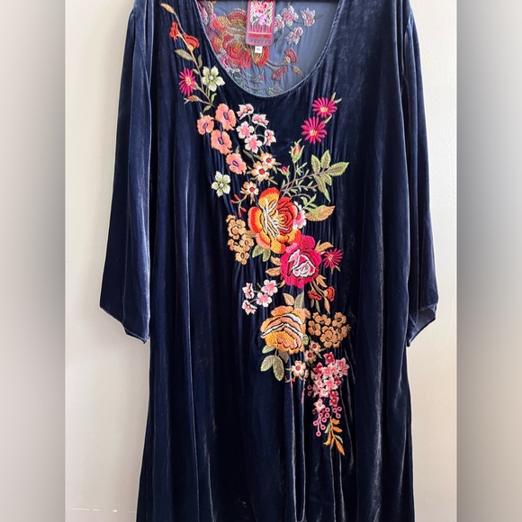 Johnny Was Embroidered‎ Silk Velvet Michelle Tunic Dress Blue Floral - Picture 5 of 7